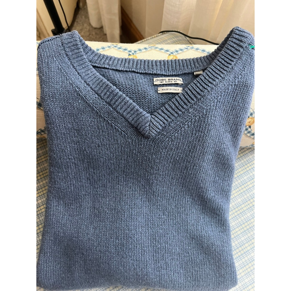 Men's Oobe Brand Blue V-Neck Sweater L 100% Wool